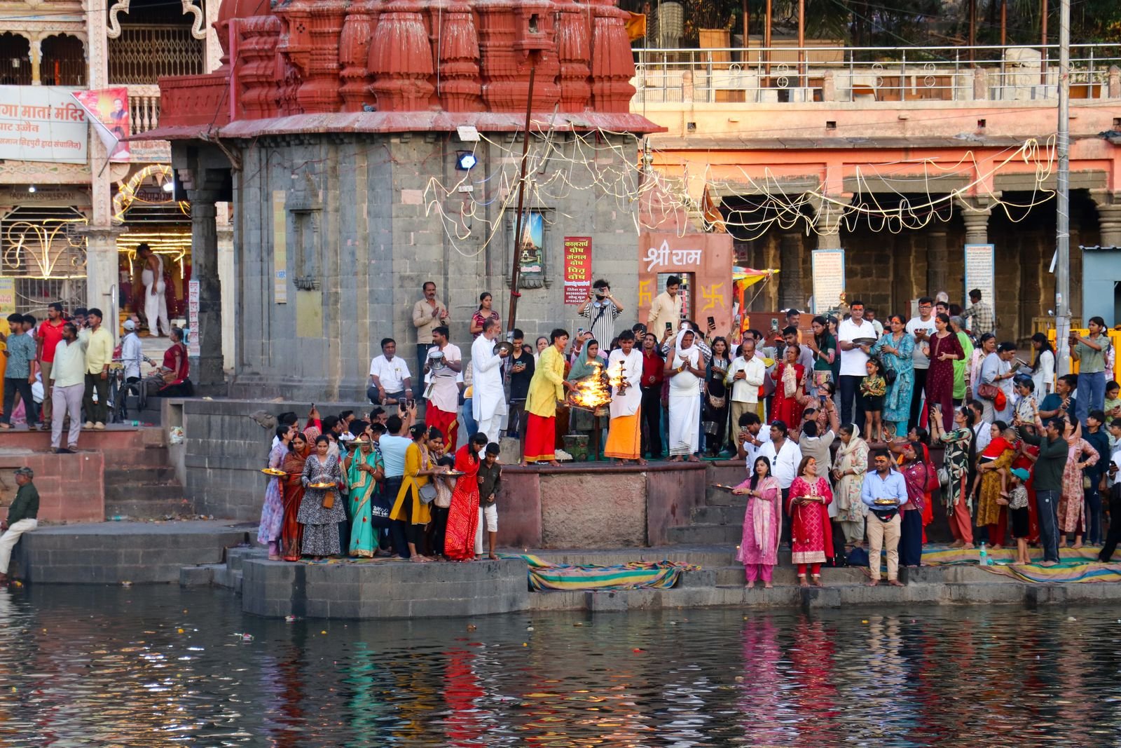 Ujjain mein sandhya aarti — Bhagyank 7 ki adhyatmik jigyaasa ka pratik