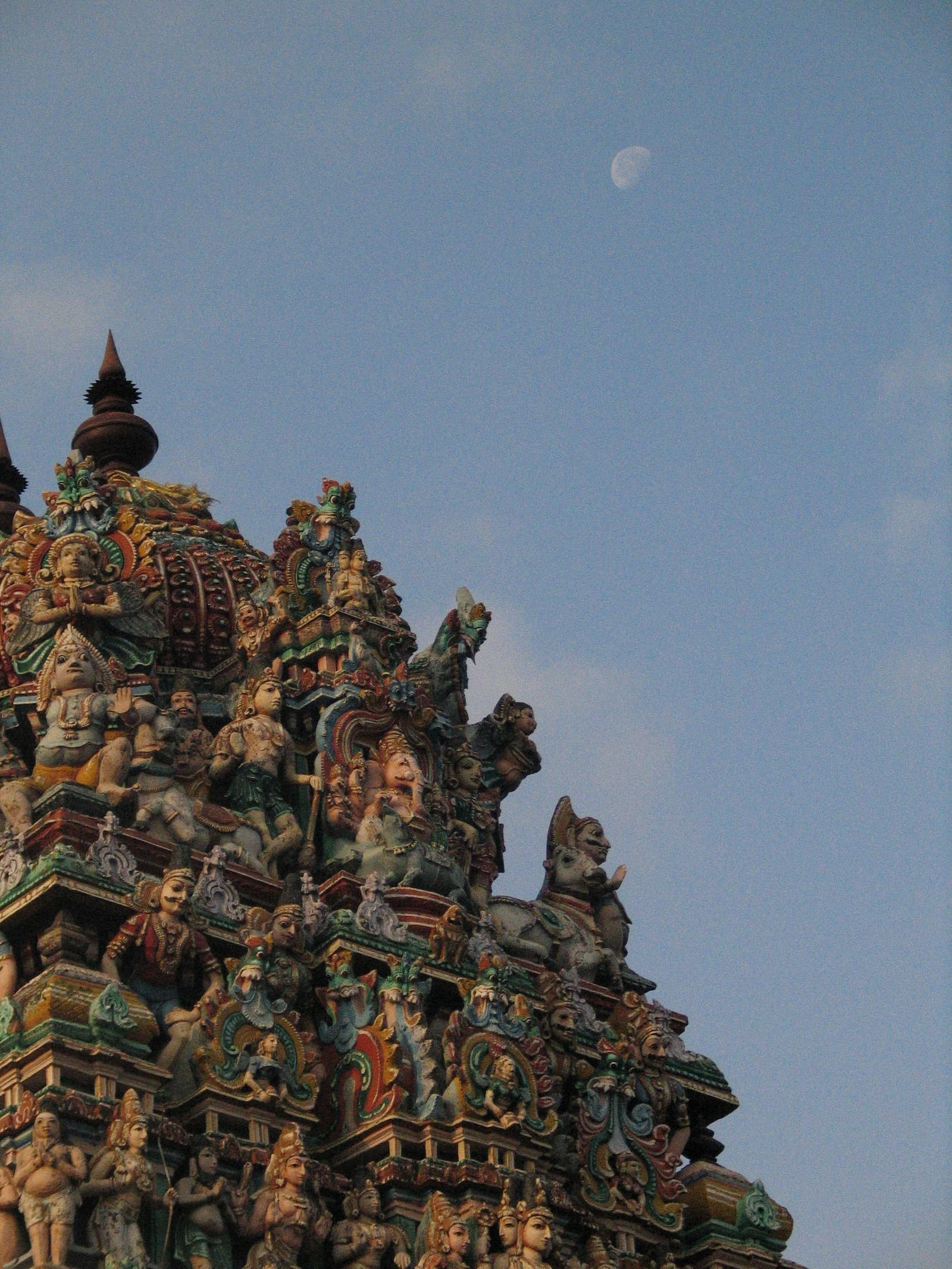 Chandra graha — Chidambaram temple gopuram par chandrama