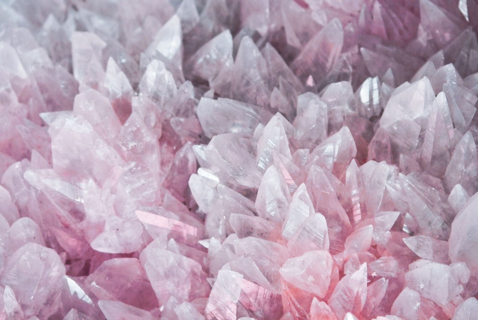 Rose Quartz pink crystal stones