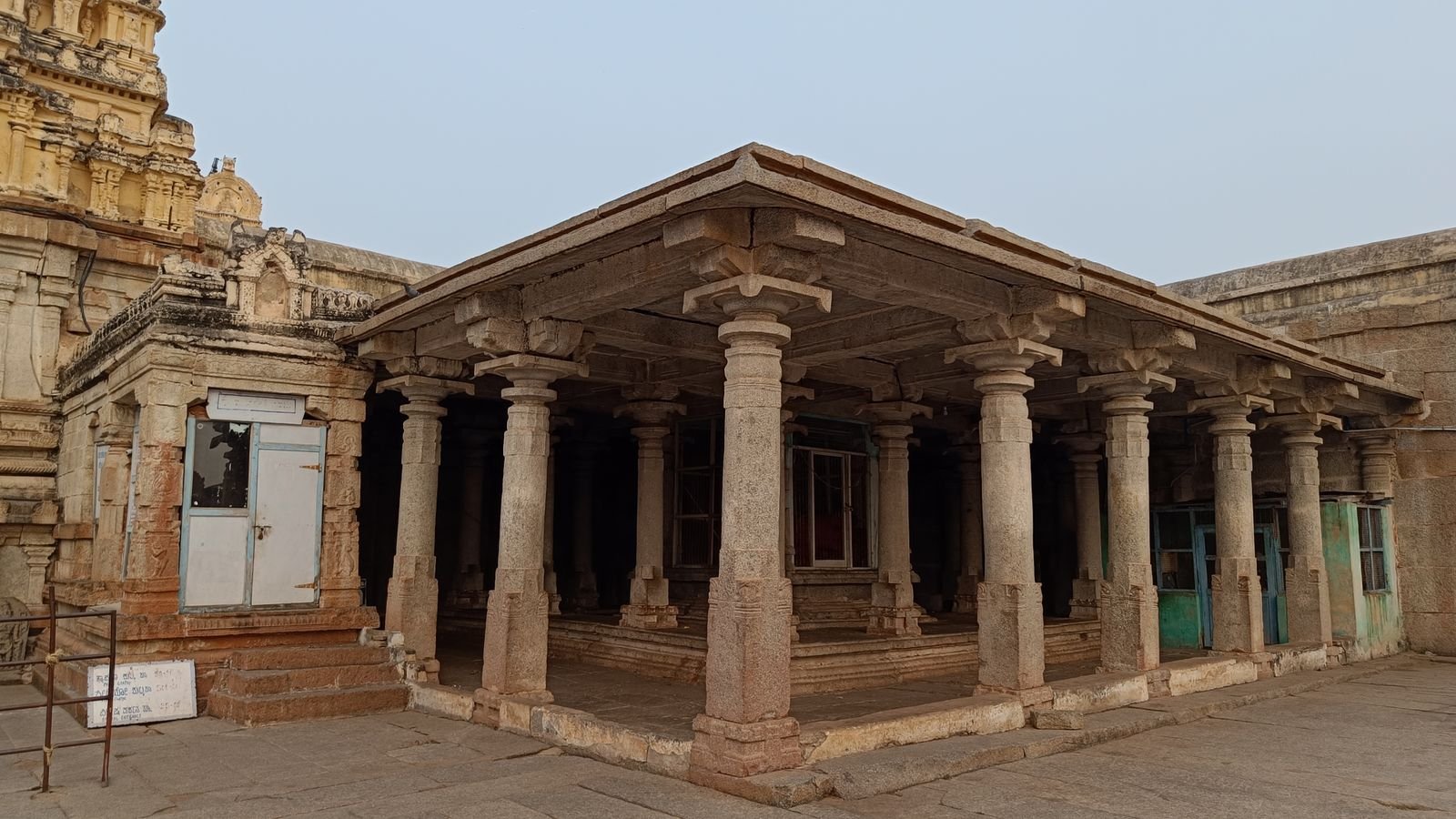 मंडप एवं सभागृह निर्माण - हम्पी प्राचीन स्थापत्य