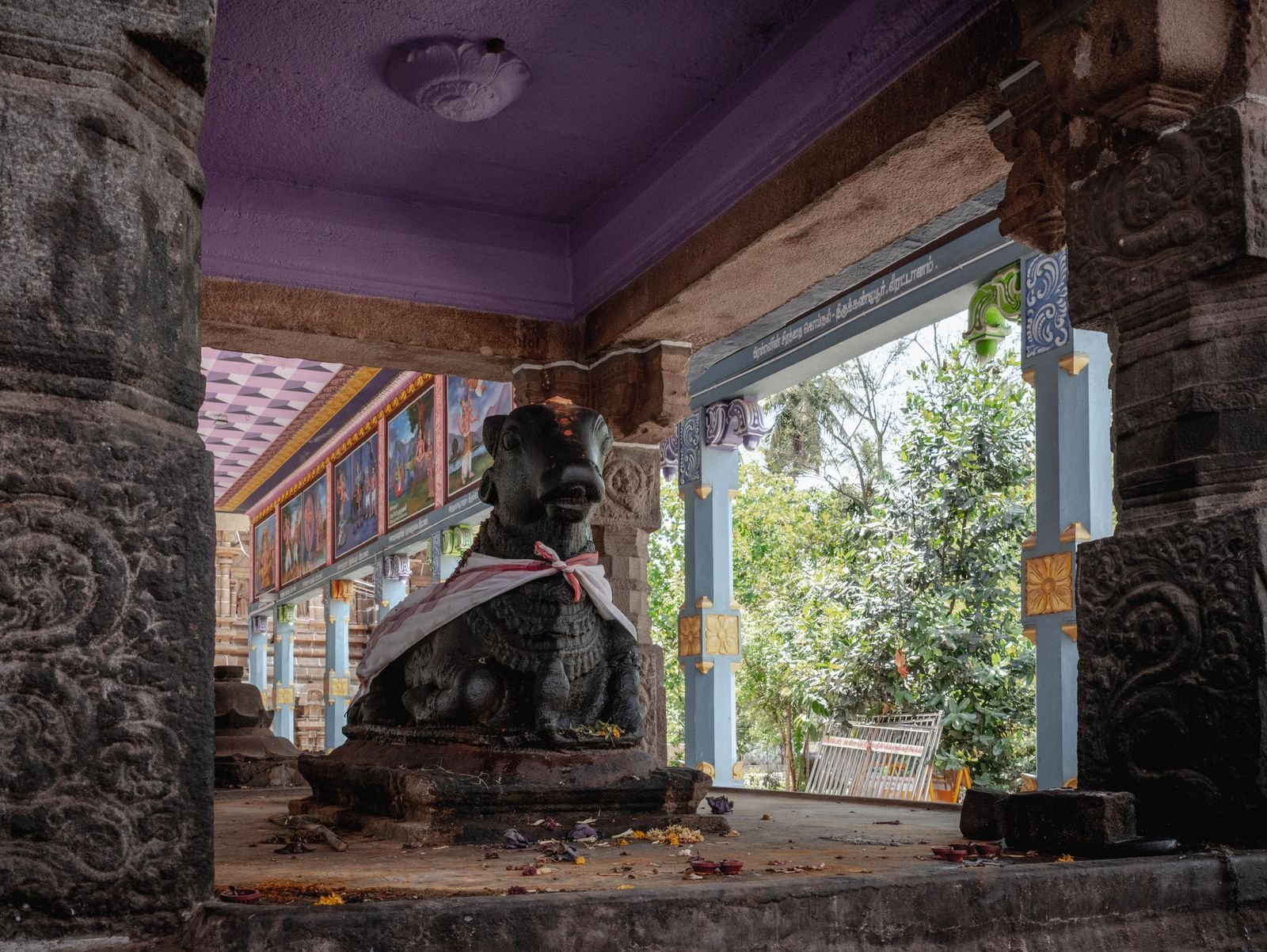 Vrishabh Rashi — Nandi murti Tamil Nadu mandir